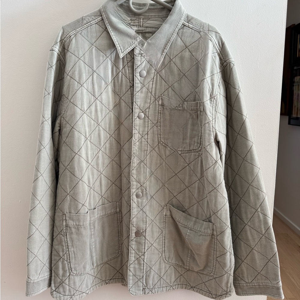 Men's Quilted Light Gray Shirt Jacket